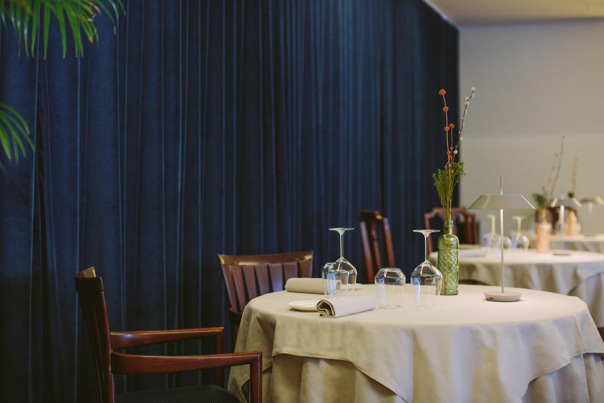 Hotel Piccola Vela Дезенцано-дель-Гарда Экстерьер фото